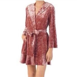 Betsey Johnson | Crushed Velvet Pink Rose Hooded Robe